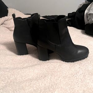 Size 11 heeled boots